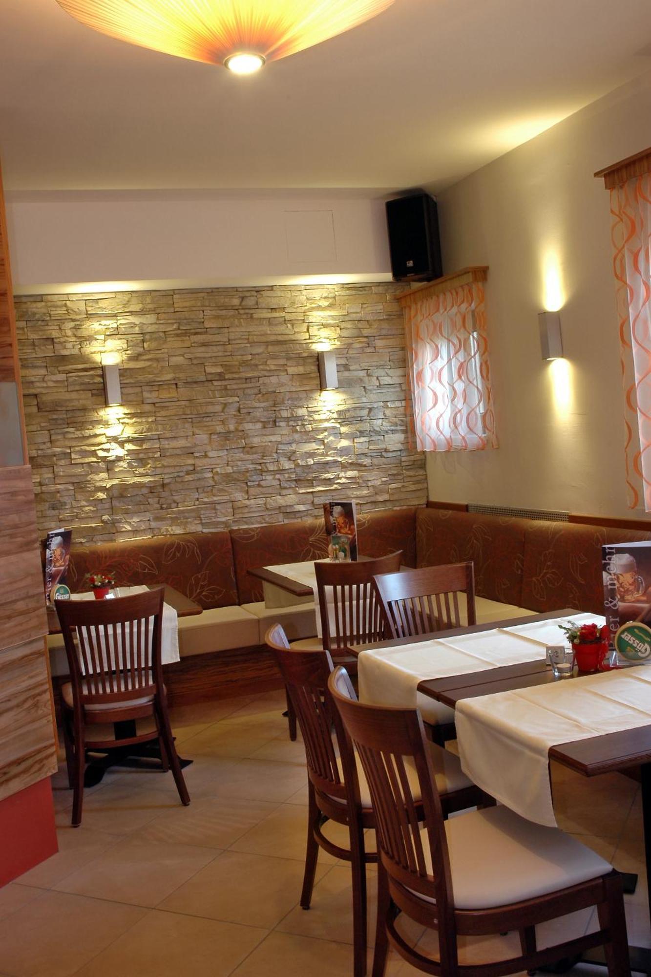 Gaestehaus Krappinger/Pizzeria Mamma Mia Оссиах Экстерьер фото